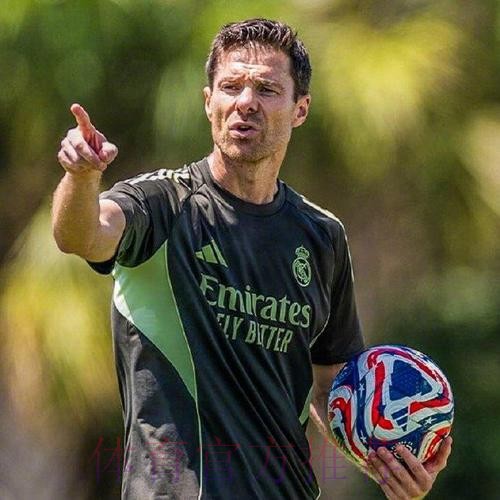 格里马尔多:皇马选阿隆索正确 他是全能的教练 格里马尔多:皇马选阿隆索正确 他是全能的教练